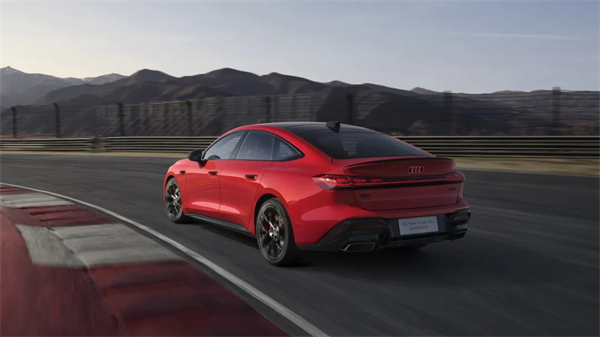 全新上汽奥迪A5L Sportback正式上市，限时臻享价25.99万元起
